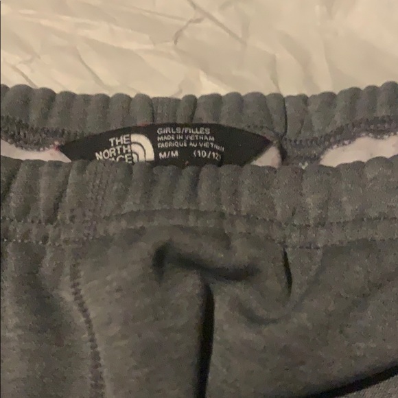 North face never worn juniors medium - Picture 3 of 4